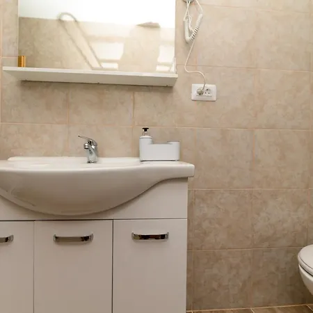 Forever 3* Miholascica