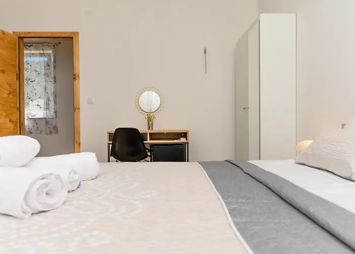 Forever 3* Miholascica