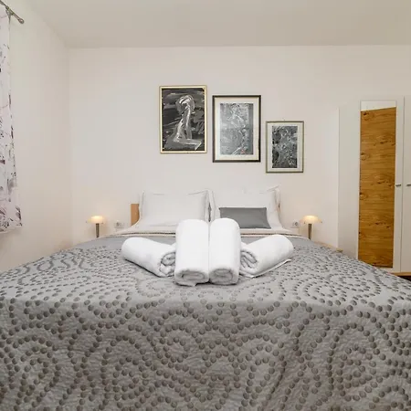 Guest house Forever